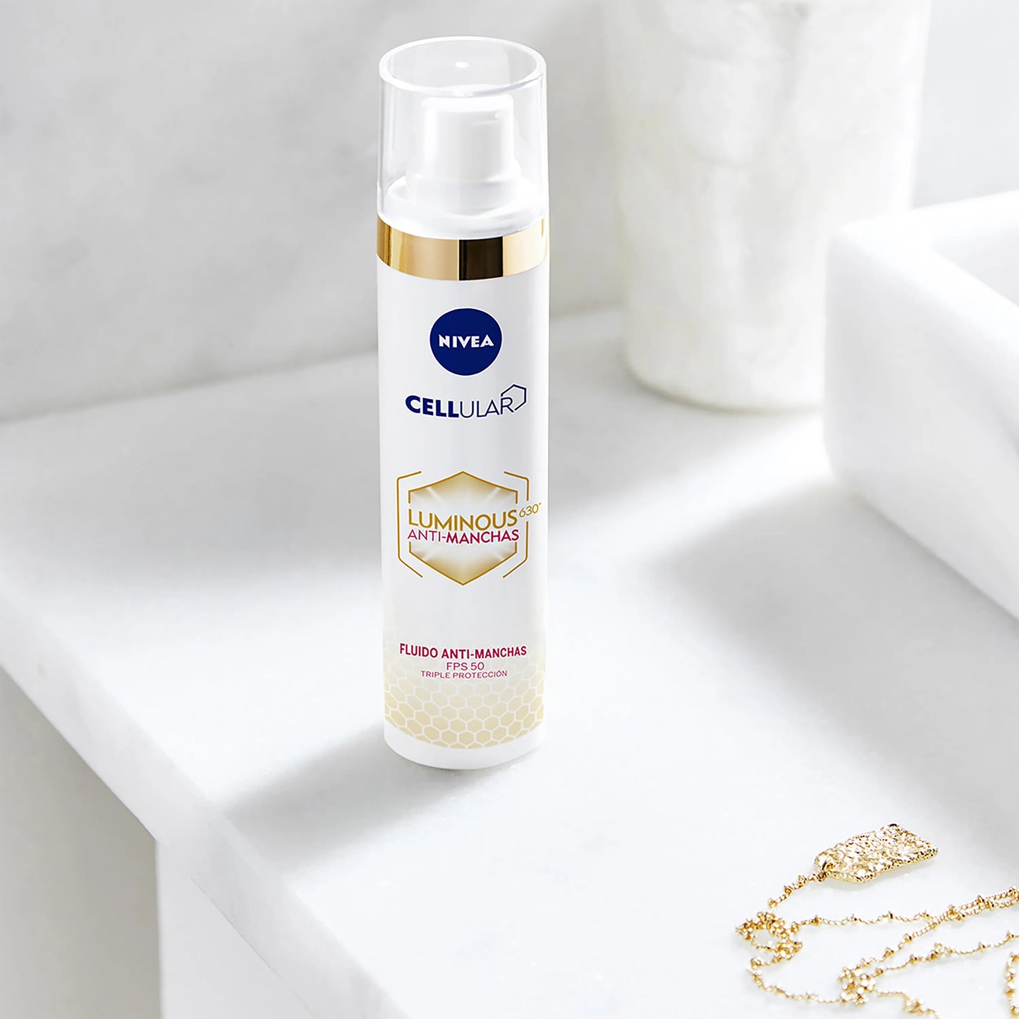 Nivea Luminous Anti-manchas Fluido FPS 50